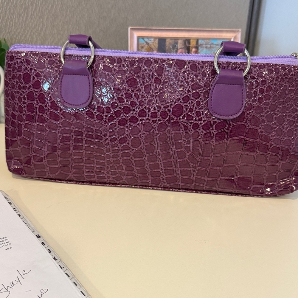 Primeware  Purple Crocodile-Embossed Wine Tote Insulated Bag